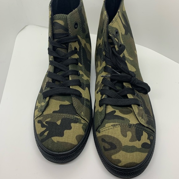 camouflage sneakers by free choice - Picture 1 of 13